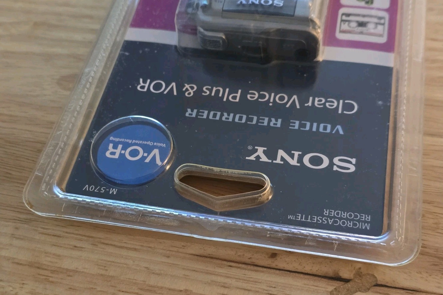 Sony M-570V Handheld Cassette Voice Recorder Clear Voice Plus & VOR..New Sealed!