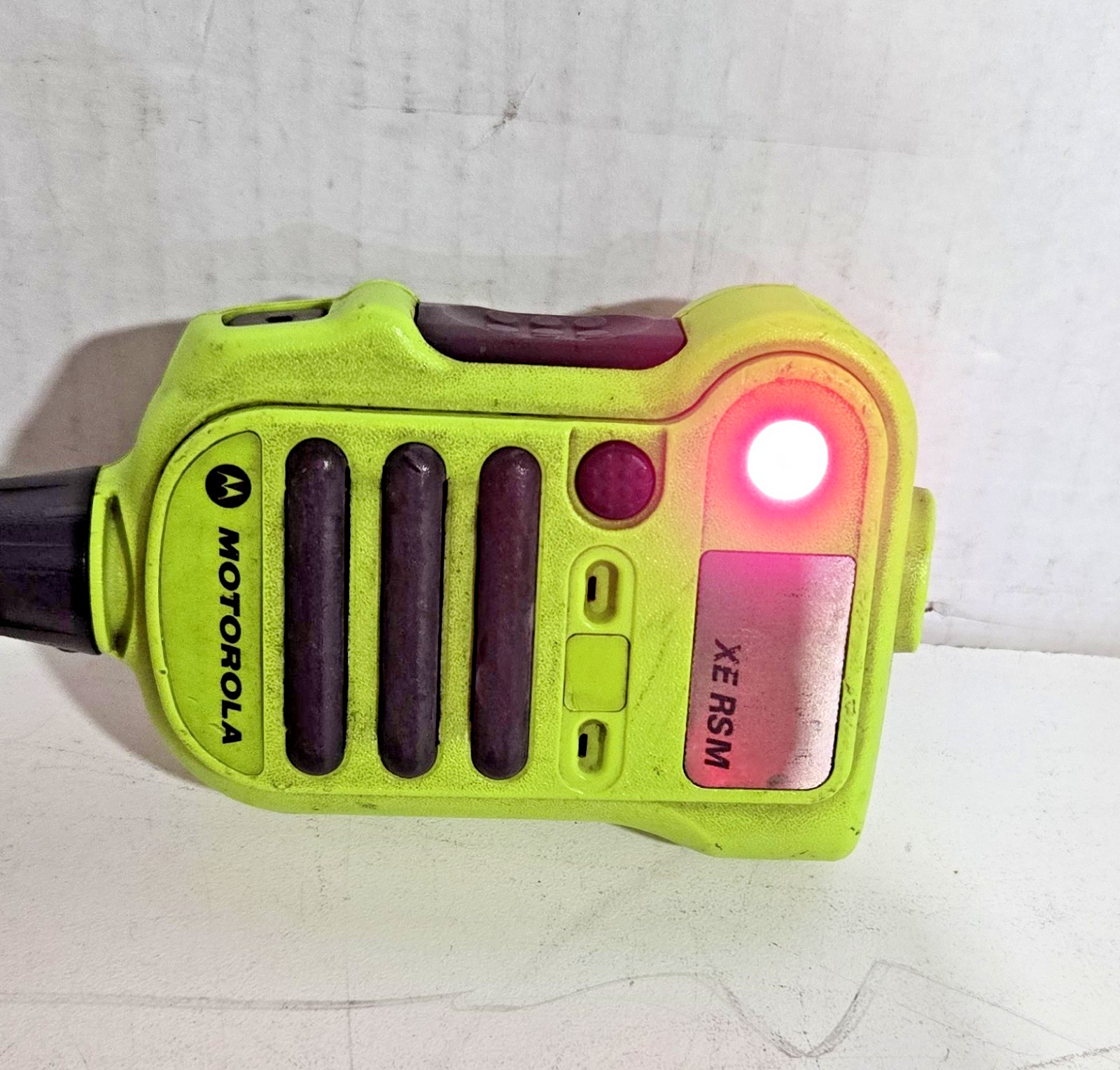 Motorola XE RSM NNTN8203A Remote Speaker Microphone for APX Radios Tested