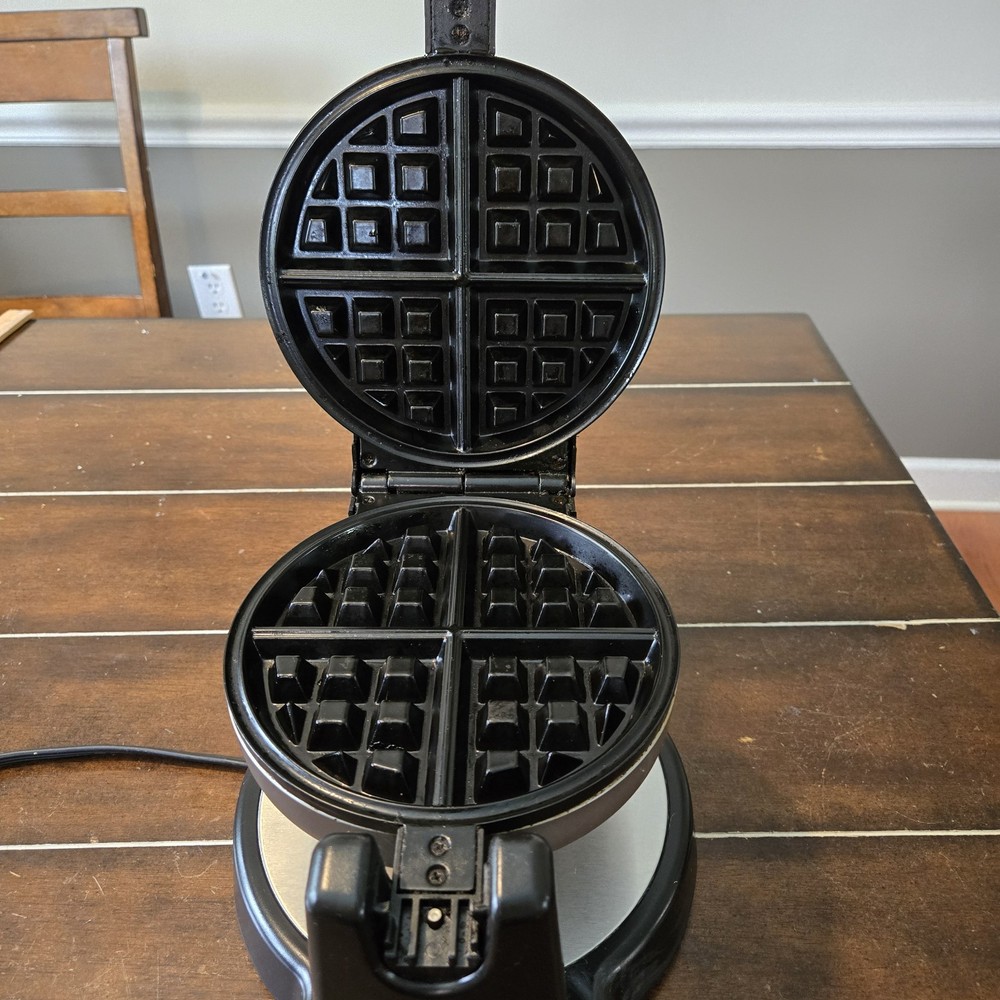 Waring Professional Belgian Waffle Maker fully functional