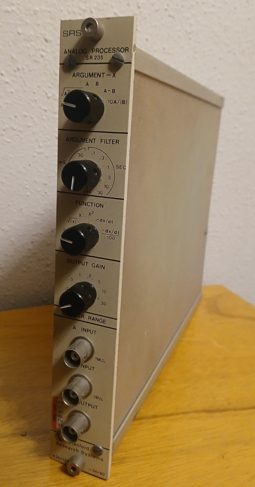Stanford Research Model SR235 Analog Processor