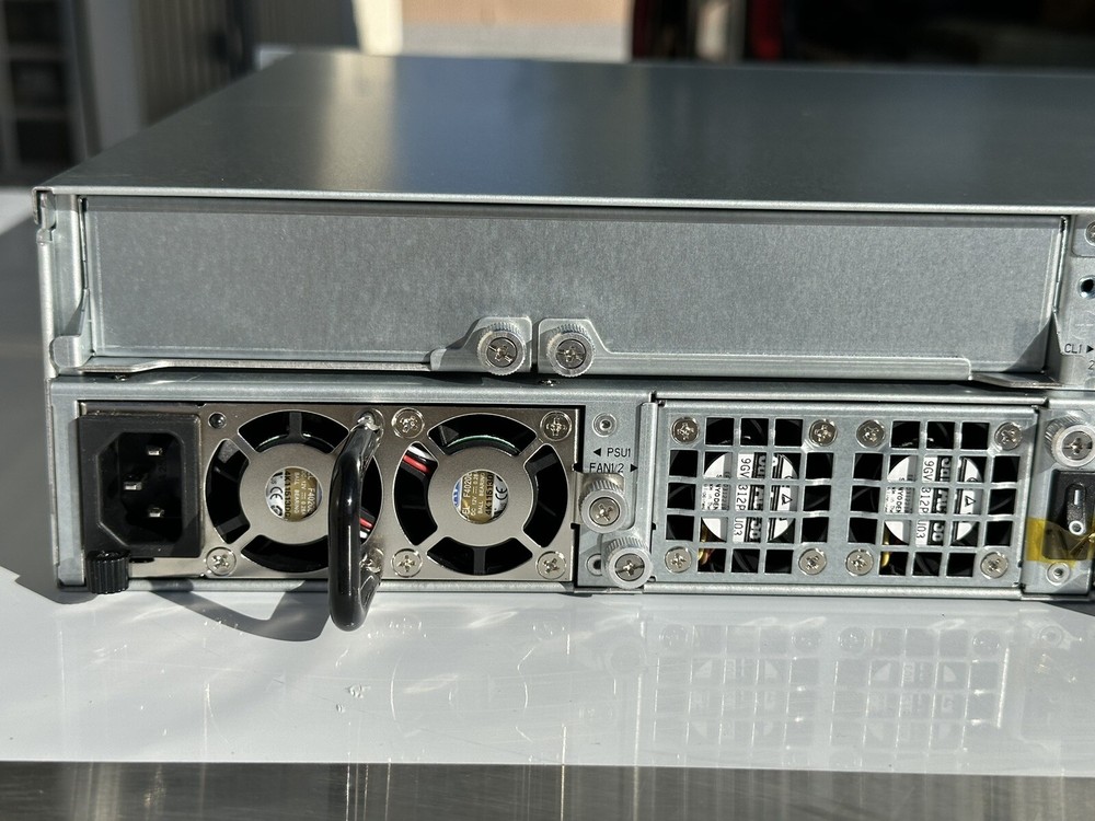 D-Link DSN 6110 HA-Capable 4x1 GbE or 2x10 GbE iSCS SAN Array
