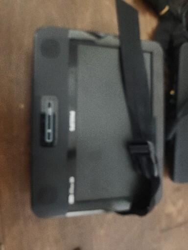 Philips PD9012/17 Dual Screen 9" Portable DVD Player