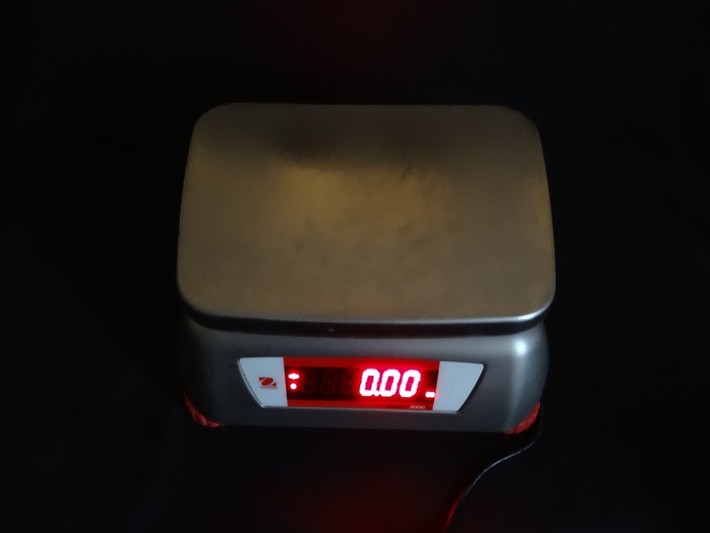 Scale - Valor 2000W Scale by Ohaus