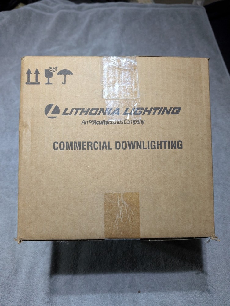 Lithonia Lighting Eight Inch Vertical Clear Diffuse Reflector