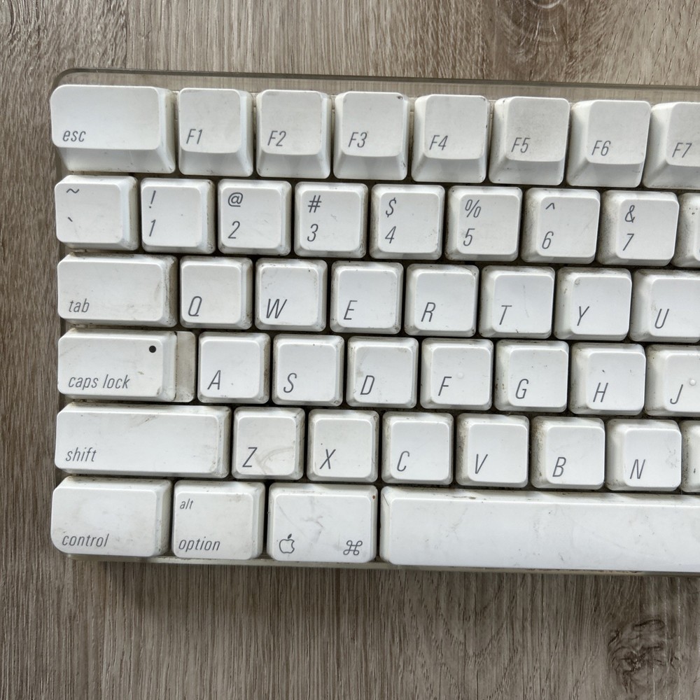 Apple Pro Keyboard A1048 USB Wired White Translucent Acrylic Tested Working READ