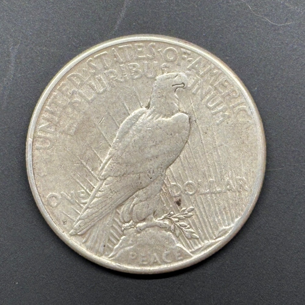 1922-S PEACE SILVER DOLLAR (RAW) - 90% SILVER (RD11)