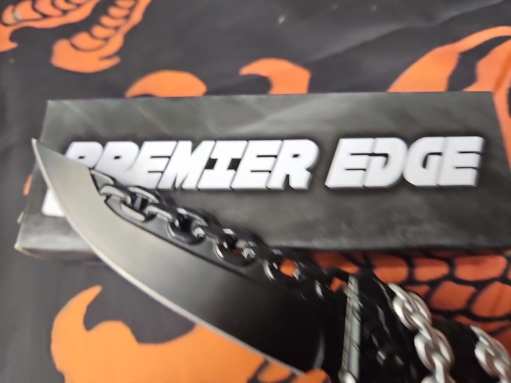 CHAIN-DESIGN PATTERN FOLDING KNIFE - 3.5" BLADE