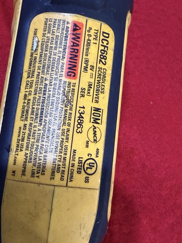 DEWALT DCF682 8V MAX Screwdriver + Charger ( No Battery)