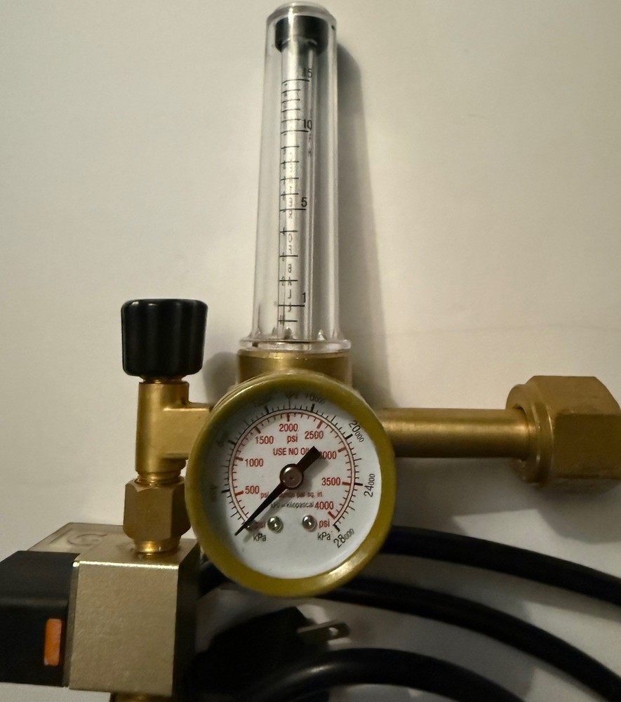 Titan Controls Atlas 2 CO2 Controller + Manatee Regulator w/ Solenoid