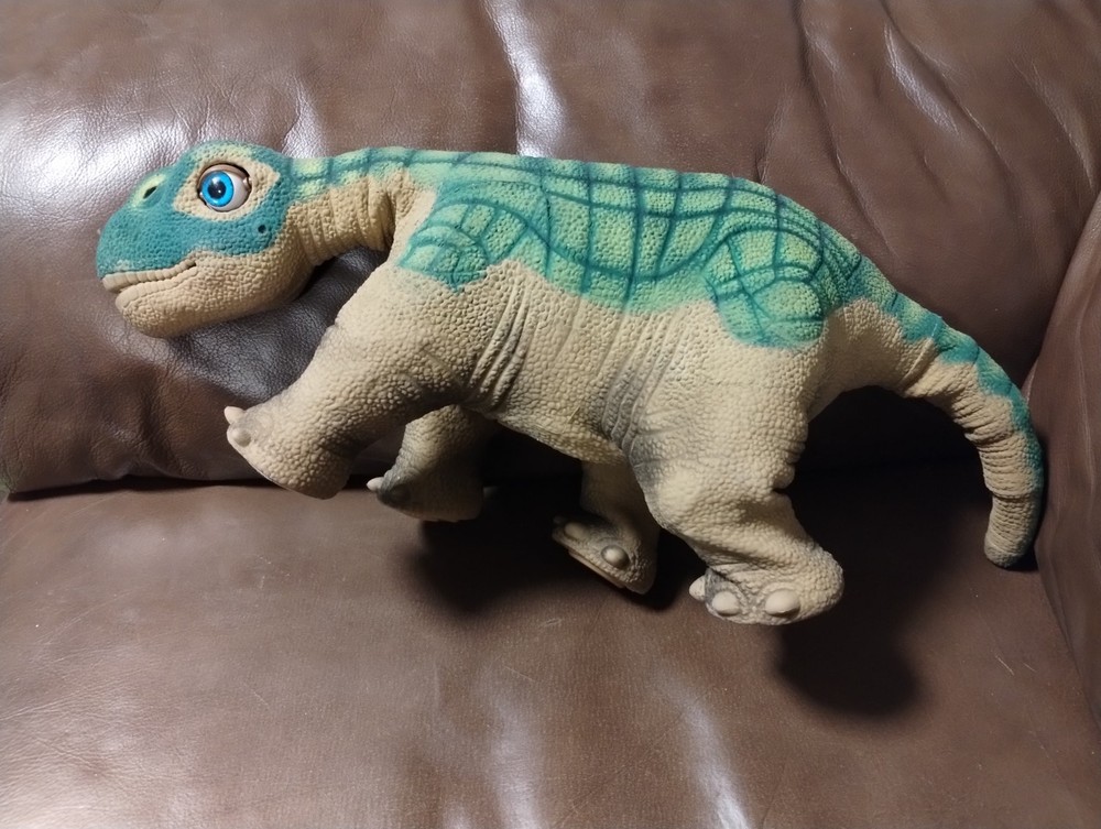 Collectible 2006 Ugobe Inc. PLEO Dinosaur Untested