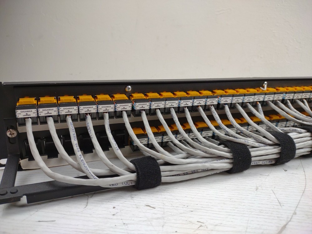 Leviton Cat 5e Flat Patch Panel 42 Port GigaMax 5e T56B-U48