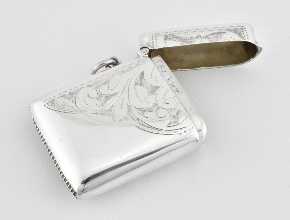 Antique English George V Solid Silver Vesta Case, (Birmingham,1919)