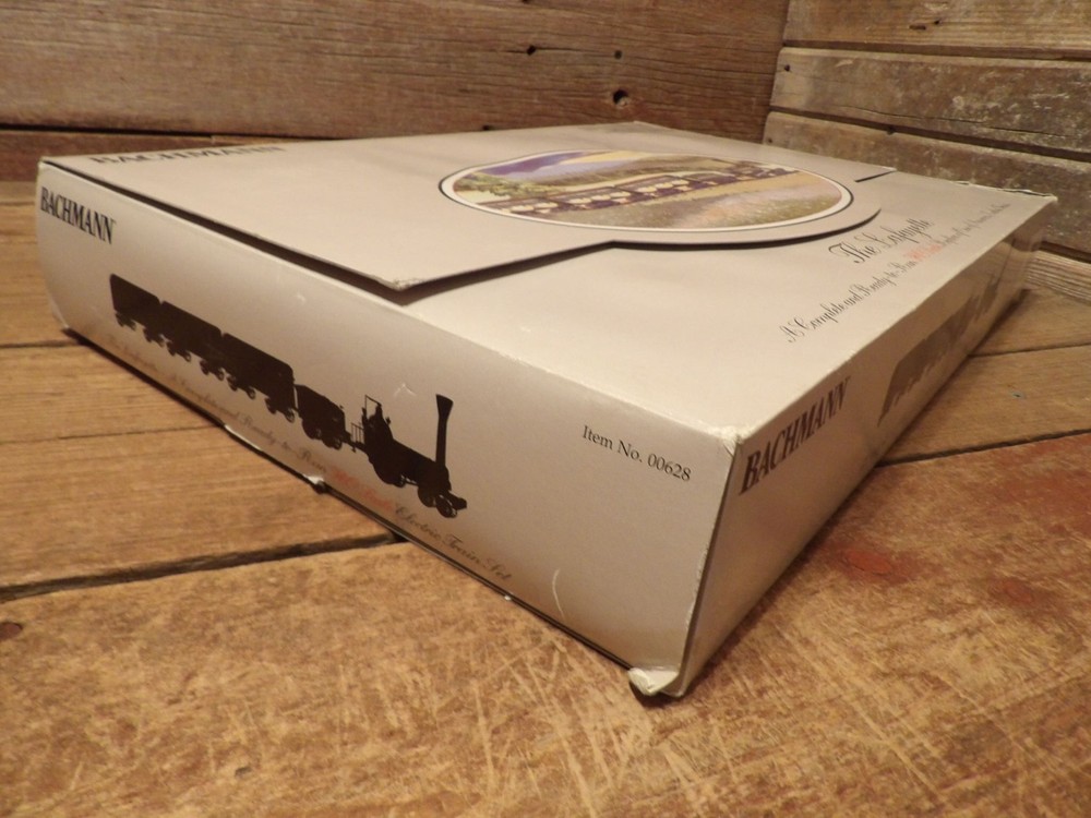 Bachmann HO scale C&NW EXPRESS Train Set New In packaging, Never Opened