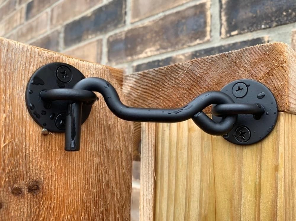Versatile Heavy-Duty Black Privacy Latch, 4” for Multi-Use Applications