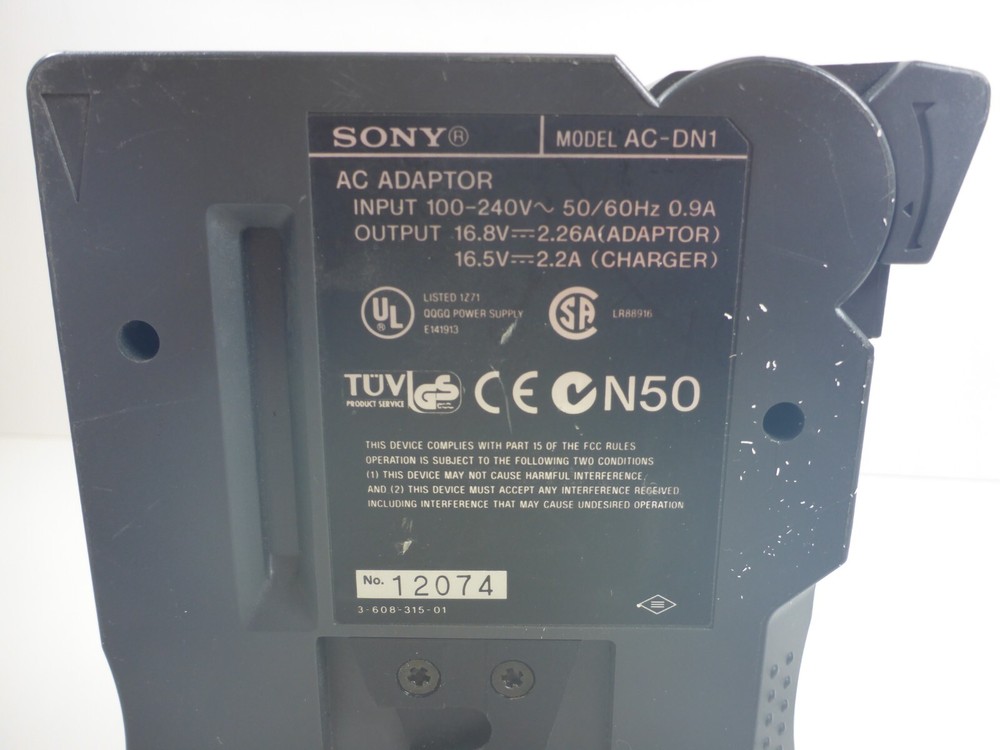 Sony AC-DN1 AC Adaptor