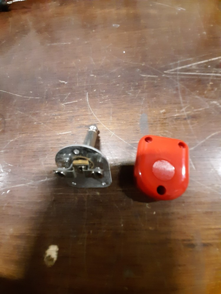 Switchcraft 225, Red Right Angle 2-Conductor 1/4" Plug w/screw terminals,