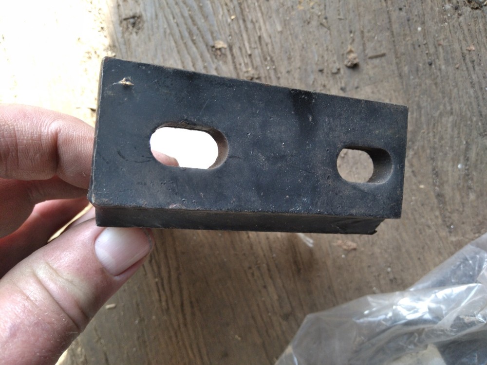 New Kysor AC Bracket Brace for E6 Mack Engine 510614