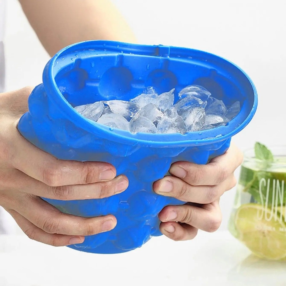 Silicone Ice Cube Maker Portable Bucket - Space Saving Kitchen Tools