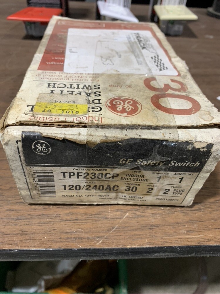 GE SAFETY SWITCH TPF230CP INDOOR ENCLOSURE   B99