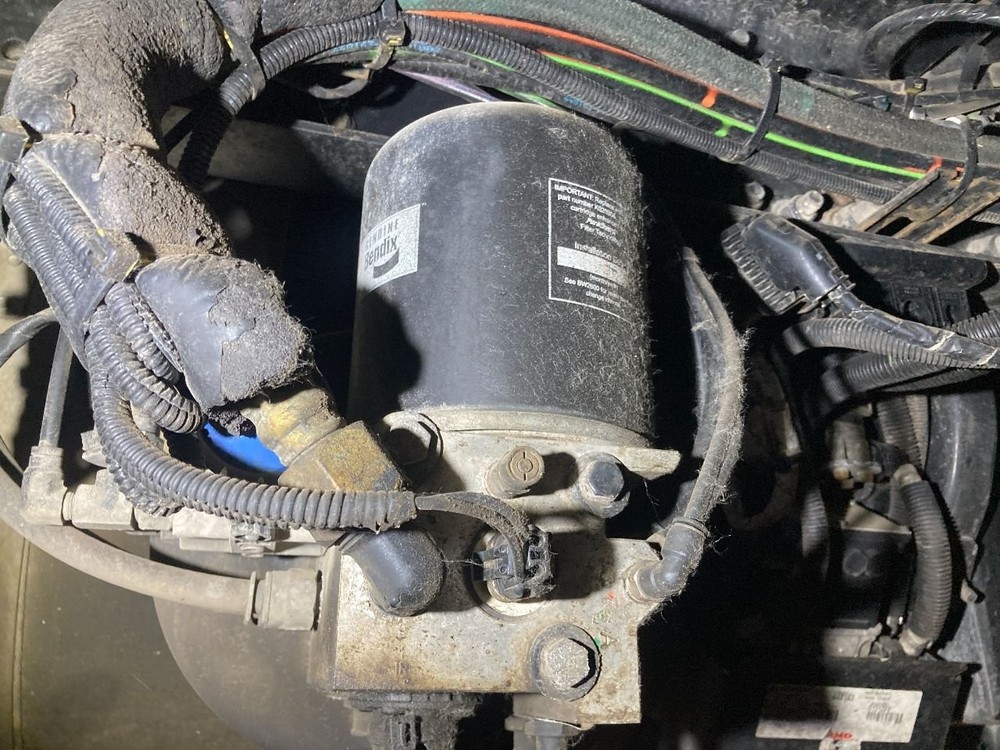 Bendix AD-IP Air Dryer - Used