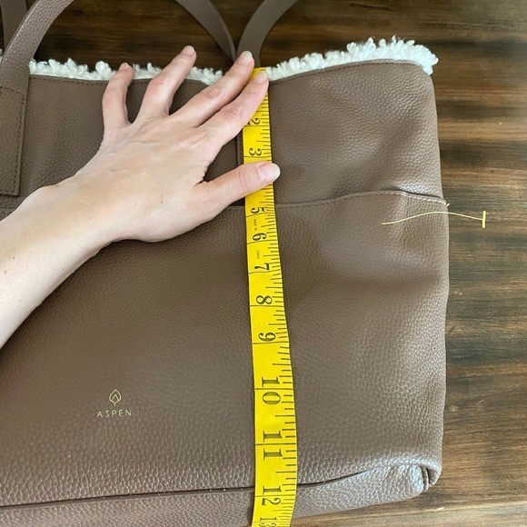Aspen Sherpa Reversible Tote w/Mini Set