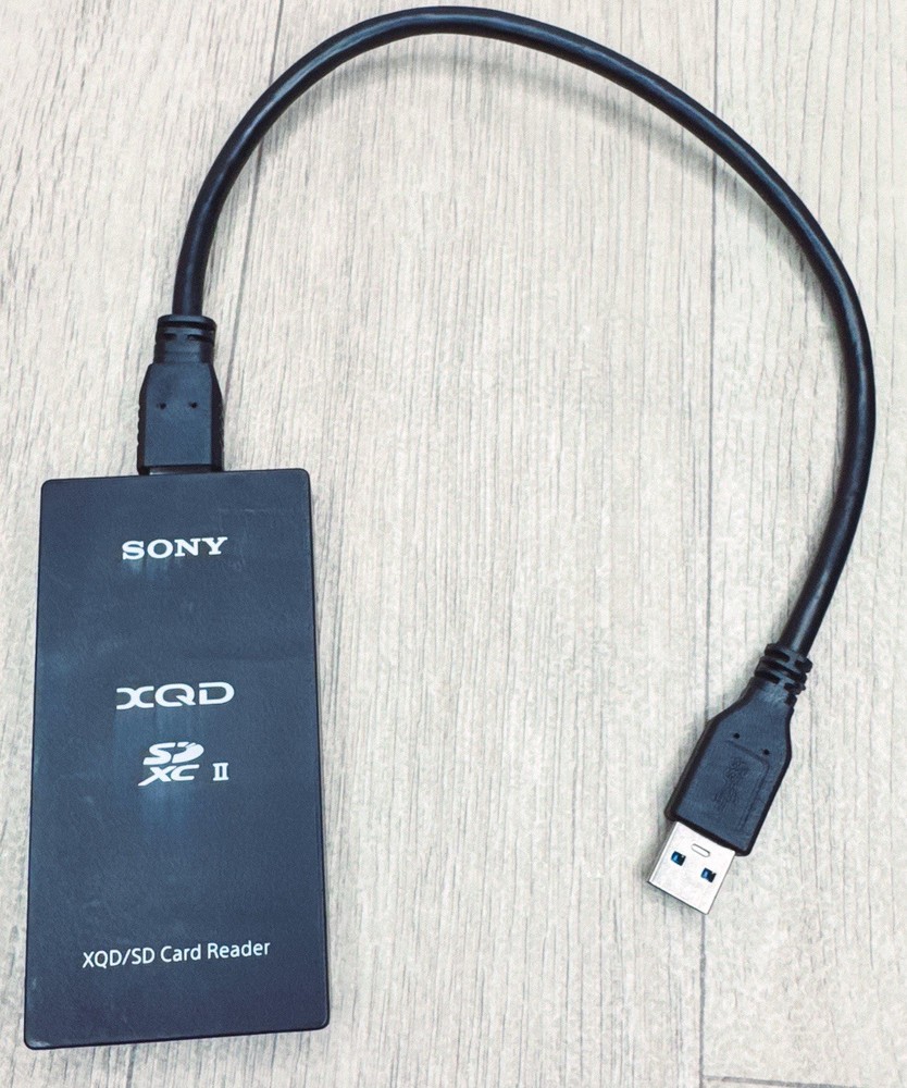 Sony MRW-E90 XQD SD SDHC SDXC Memory Card Reader USB3.1 Genuine