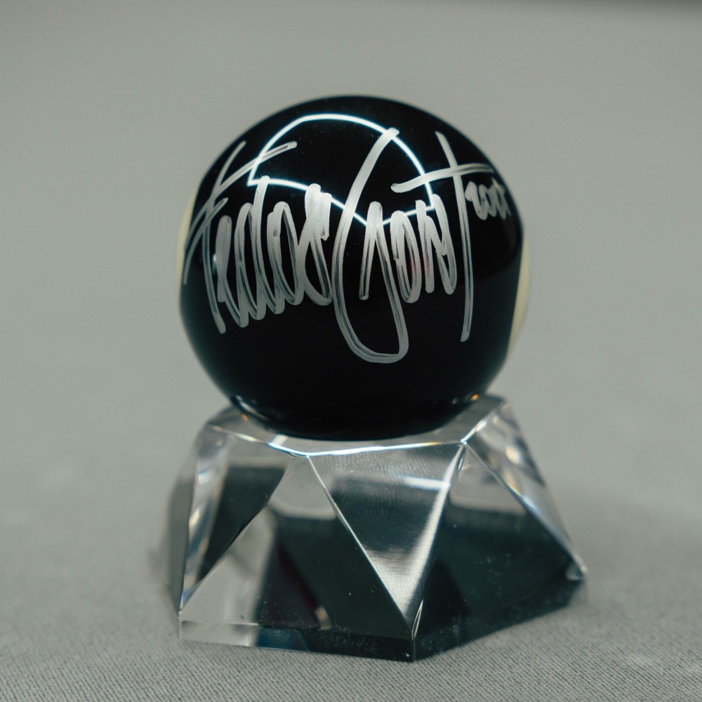 Fedor Gorst Autographed 8-Ball ‘26 (+stand)