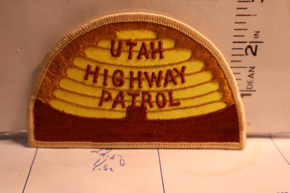 police patch   UTAH HIGHWAY PATROL BEEHIVE LIGHT BACKGROUND