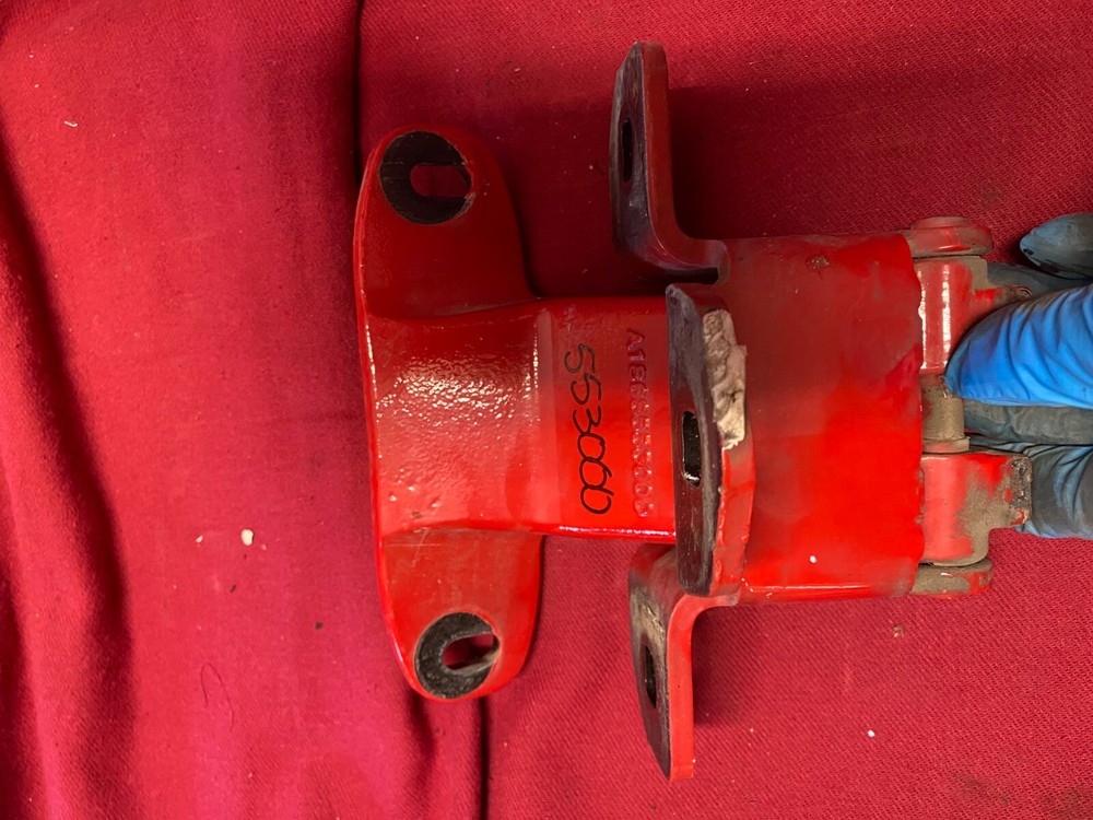 FREIGHTLINER CASCADIA DOOR HINGE A1868553000