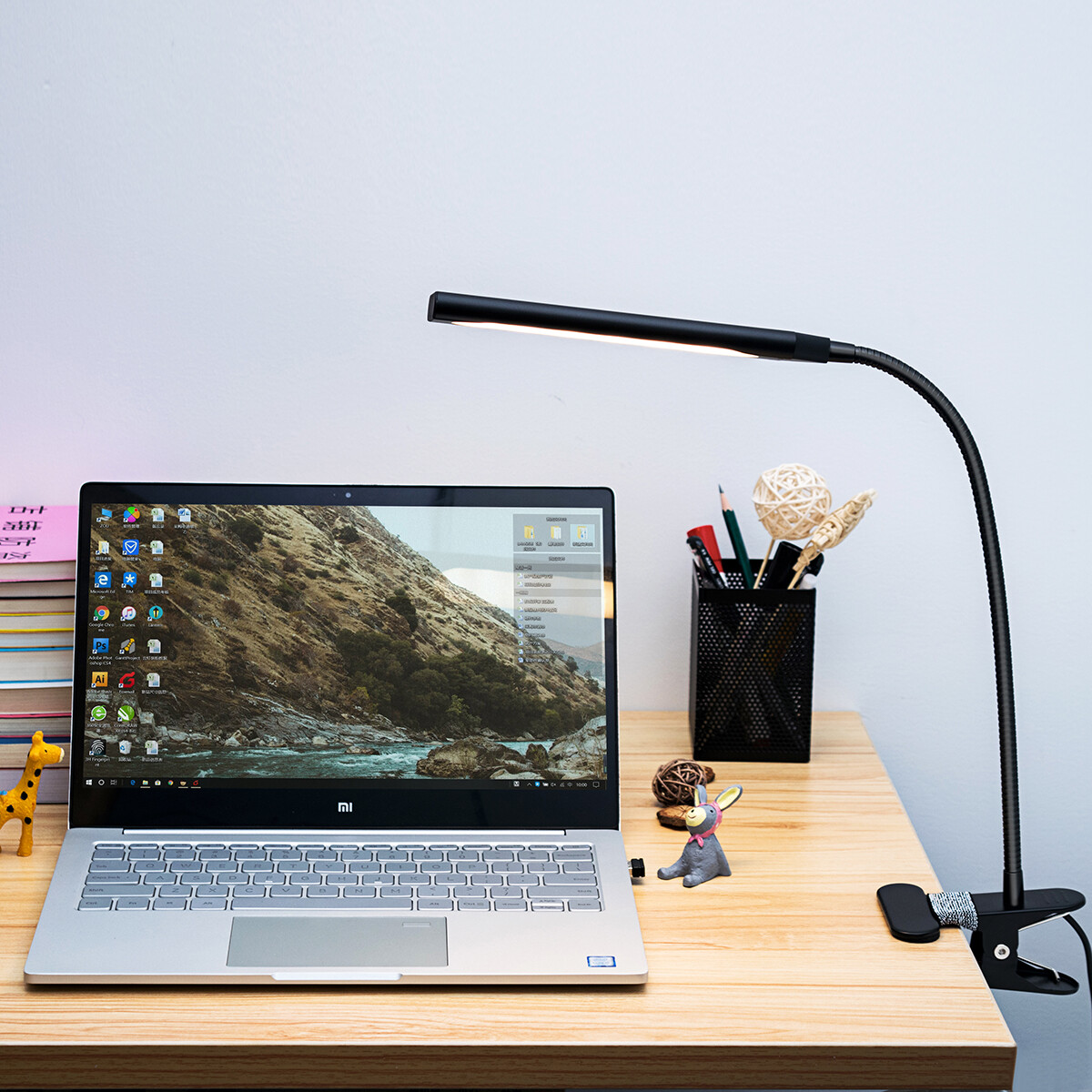 LED Desk Lamp Gooseneck Adjustable Lamp with Clamp Eye-Caring Reading Desk Light