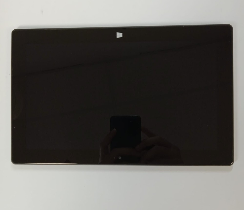 Microsoft Surface RT NVIDIA Tegra 3 Quad Core 2GB RAM 64GB SSD