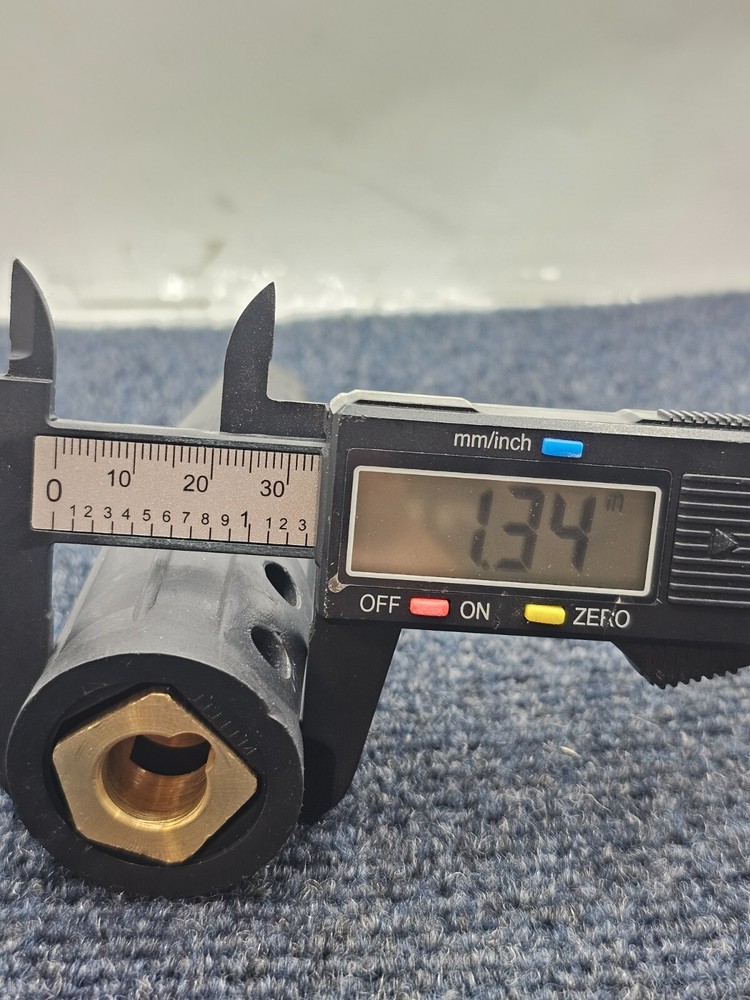 Lenco LDC-50: Black Dinse Style Cable Connector