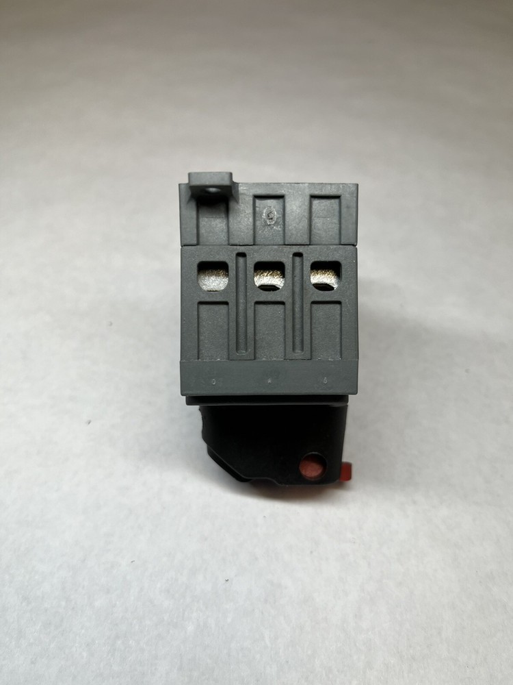 ABB OT25F3 Disconnect Switch 30A 600V, NOS