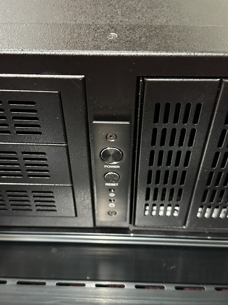 NEUTRAIN 4U Server Chassis Rackmount Case