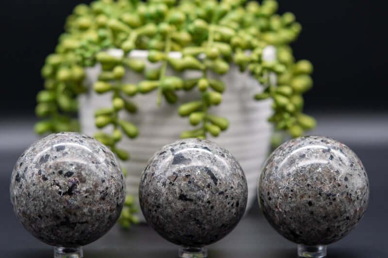 Yooperlite Sphere 60-63mm / 2.3-2.5"