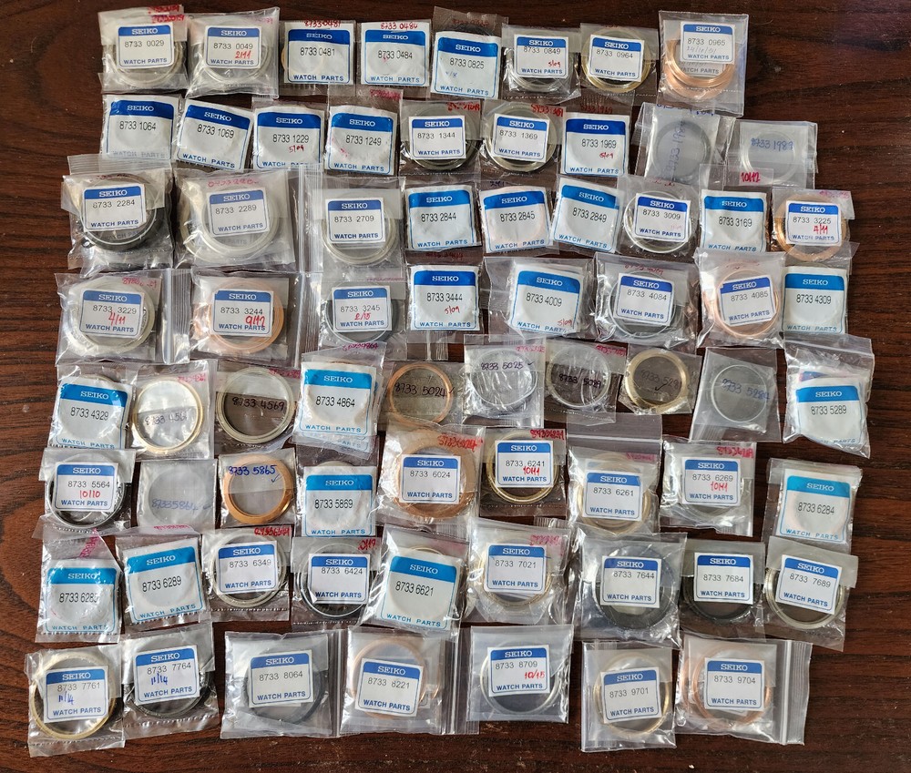 NOS ORIGINAL SEIKO BEZEL 8733 ASSORTED MODEL Drop down choose.