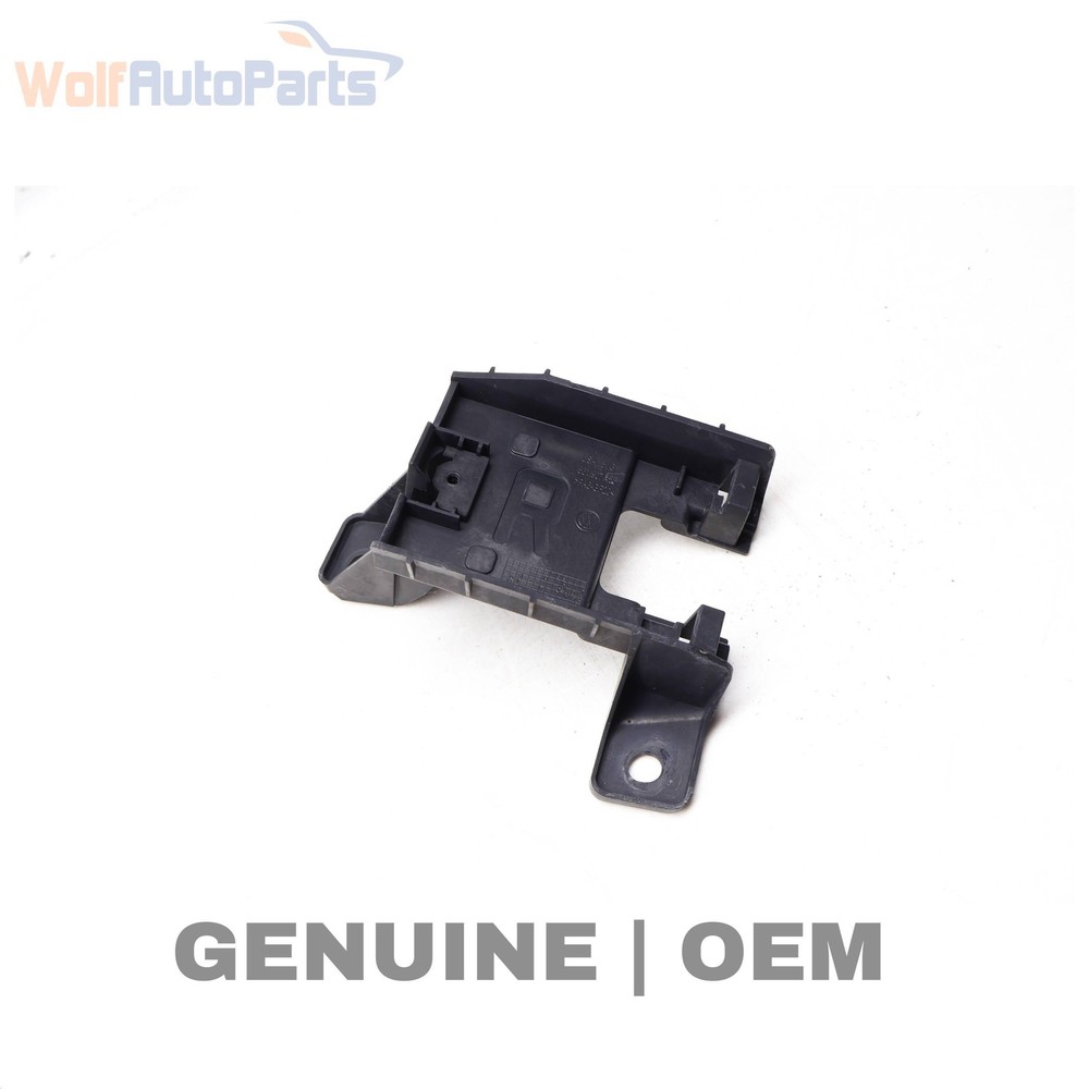 VW PASSAT 2.0L - Right Blind SPOT Detection Sensor / Module Bracket (Master)