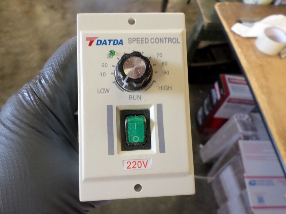 IIVVERR Casing Input AC 220V Output DC 180V Motor Speed Controller DATDA