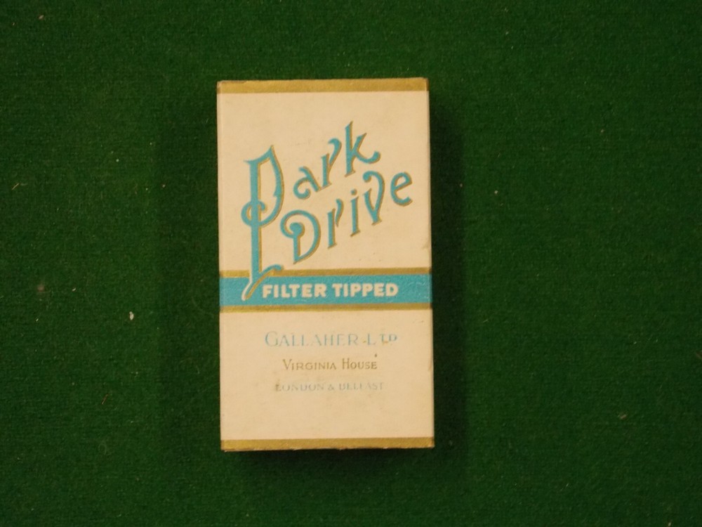 Vintage Gallaher Park Drive Empty Cigarette Packet Box