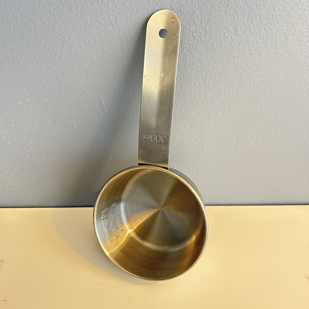 Stainless Steel Measuring Cup 300ml with handle