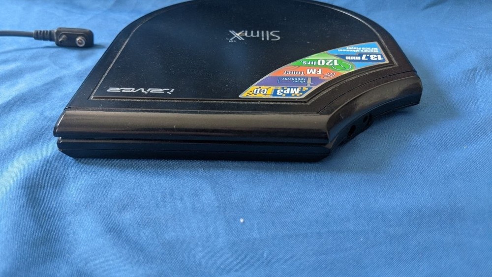 iRiver Slimx IMP-900 CD Player personal Discman