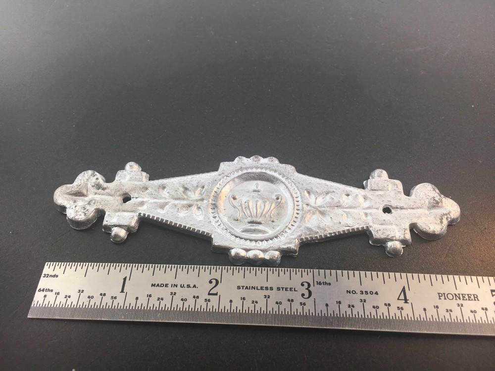 Antique Clock Small Base Ornament