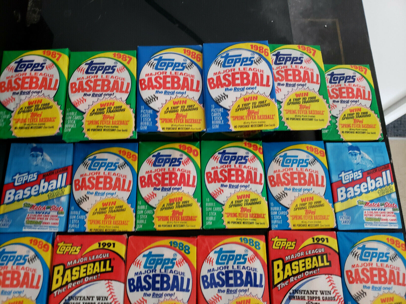 10 Unopened Vintage Topps Baseball Wax Packs From Mid-80s/Early 90s (150+ cards)