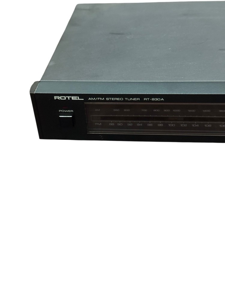 Rotel RT-850A AM/FM Stereo Tuner Vintage