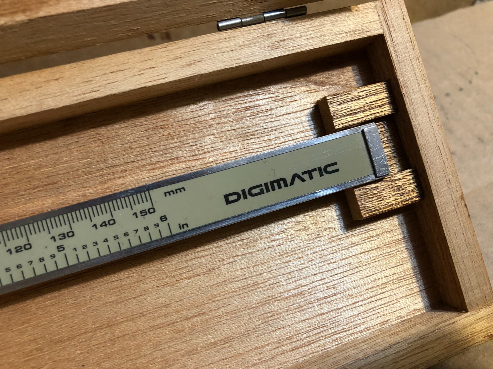 VINTAGE Mitutoyo Electronic Digital Caliper MAX-CAL 0-150mm W/C Japan Tool