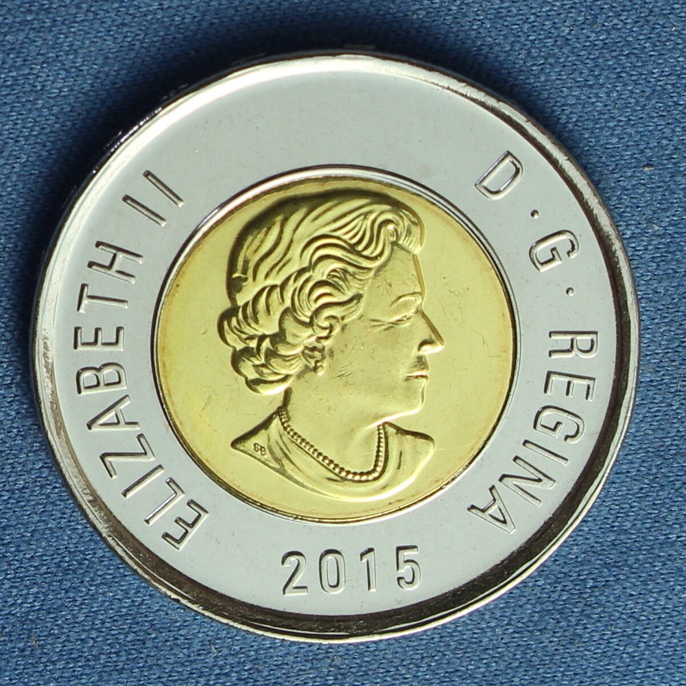 Canada 2015 Toonie 2$ from a Mint Roll (Normal Reverse)