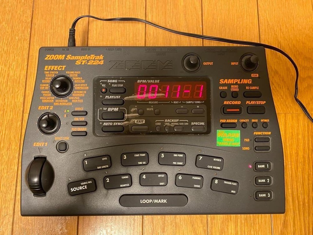 ZOOM SampleTrak ST-224 Sampler Groovebox Used Tested