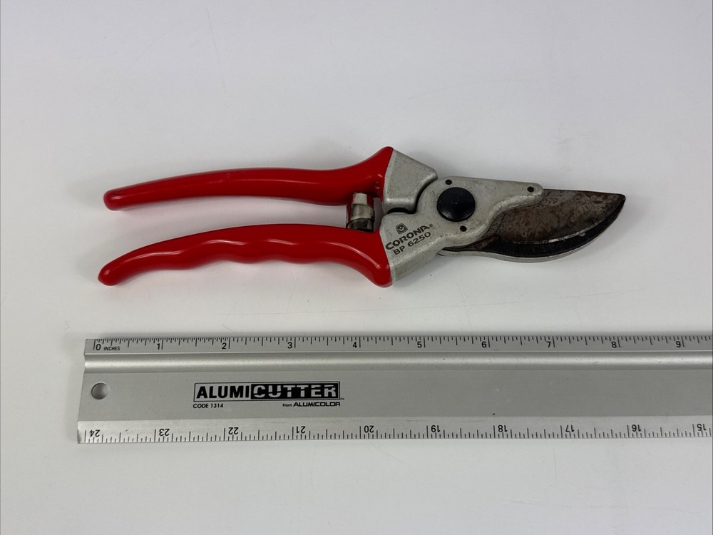 Corona BP6250 Bypass Pruner Used