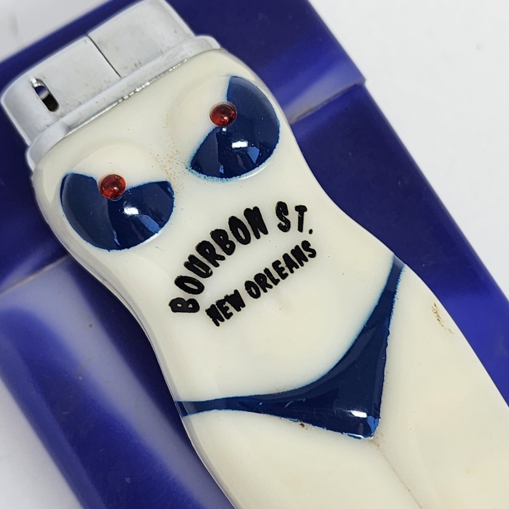 Vintage Collectible Cigg Case Set