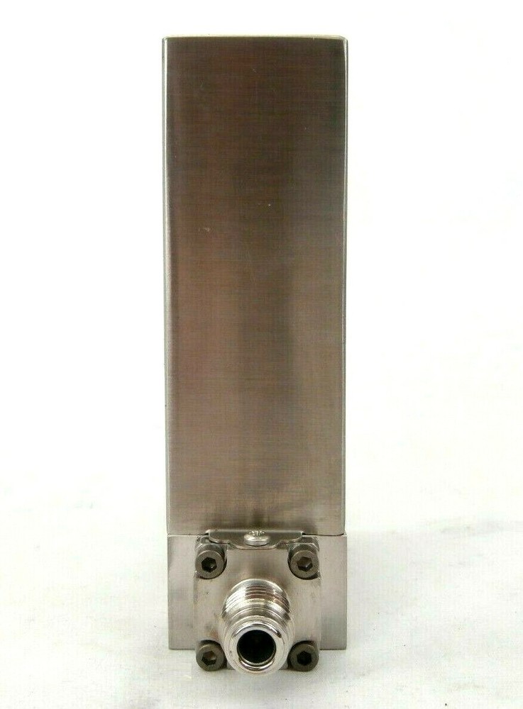 UNIT Instruments UFC-8160 Mass Flow Controller MFC 200 SCCM SF6 Working Spare